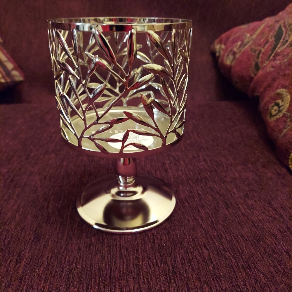 Bath and body works candle holder